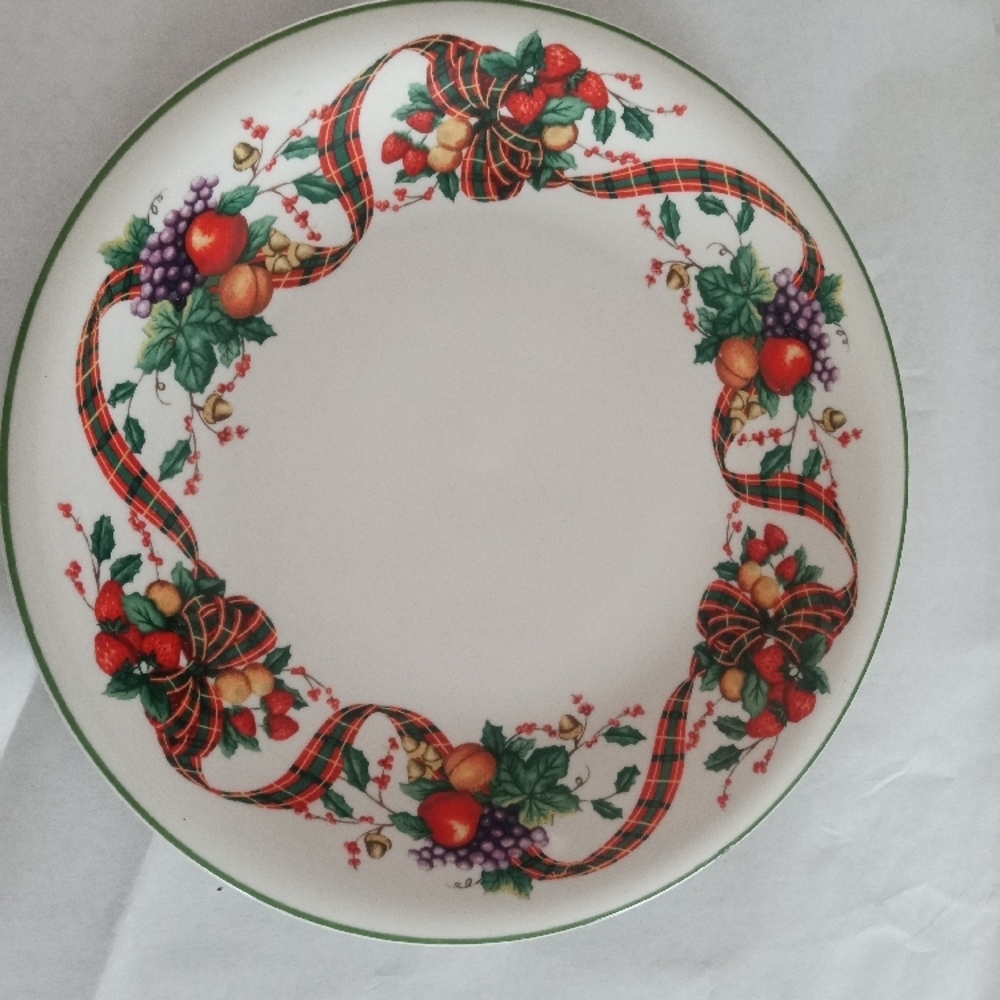 Festive Fruit and Ribbon Dinner Plate